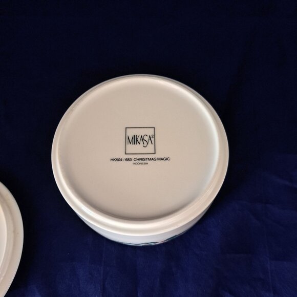 Mikasa Christmas Magic Porcelain Trinket Box With Seasonal Lid Art - Picture 11 of 11